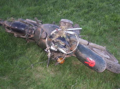 Под Волгоградом пьяный мотоциклист без прав вылетел в кювет