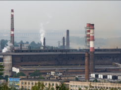 52-летнего рабочего насмерть придавило трубой на заводе «Красный Октябрь» 