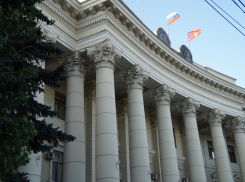 Волгоградцам рассказали, что сделать с облдумой и губернатором за повышение пенсионного возраста