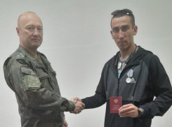 В Волгоградской области бойца СВО Валерия Грибова наградили медалью «За отвагу» 