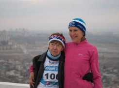 В Волгограде 78-летняя женщина пробежала 28 этажей за 8 минут