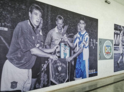 «Волгоград Арена» обзавелась экспозицией со снимками звездных игроков