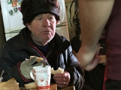 Почтальон опознал потерявшего память пенсионера из конного клуба в Волжском 