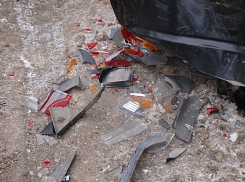 В Волгограде в ДТП «девятки» и припаркованного Volkswagen пострадала 54-летняя