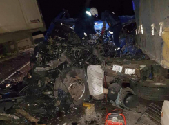 Тройное ДТП грузовиков под Волгоградом: двое в больнице