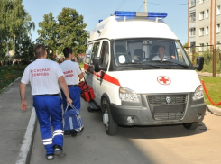 Волгоградцы долго ждут «Скорую помощь» из-за острой нехватки врачей