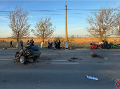 Умерла 18-летняя пассажирка ДТП с разорванной «Ладой» на юге Волгограда: это вторая смерть на счету сбежавшего водителя