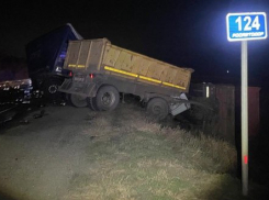 Есть погибший: четыре фуры столкнулись под Волгоградом