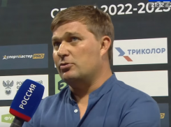 Спортжуры ждут, «Ротор» опровергает: спортивные сплетни об увольнении тренера Стукалова вызвали баталии