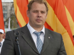 Волгоградский суд отправил в тюрьму экс-главу района Сергея Тихонова