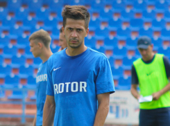 Защитник Валерий Почивалин ушел из «Ротора», не успев сыграть за клуб