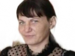 Молодая зеленоглазая брюнетка таинственно пропала под Волгоградом 