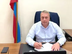 Уволенный из названного «бюджетной прокладкой» «Волгоградзеленхоза» Павел Целковский будет отвечать за дороги и мусор в Волжском