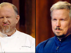 Повар из Волгограда показал Ивлеву с Агзамовым свое мастерство и икру