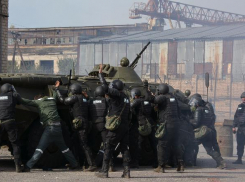 Условный бунт в ИК под Волгоградом подавили бойцы спецподразделения «Барс» 