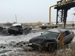 Тройное ДТП с автобусом произошло на трассе в Волгоградской области: погиб мужчина