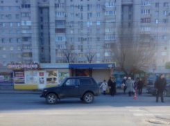 На севере Волгограда «Нива» сбила двух 10-летних школьников