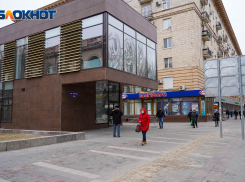 Первое заседание о сносе скандального фуд-корта жены Владлена Колесникова прошло в Волгограде