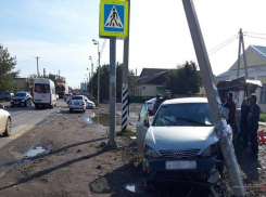 Водитель на Toyota протаранил рынок под Волгоградом: четверо в больнице
