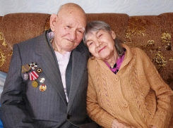 67 лет вместе: супругов из Волгограда наградят в Кремле