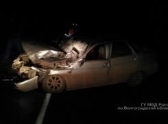 Под Волгоградом ﻿56-летний водитель «десятки» врезался в грузовик и погиб
