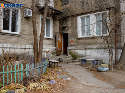 В Волгограде архитекторы назвали отсутствие парковок главным «бичом» дворов: горожане не согласны