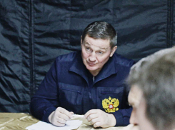 Губернатор Андрей Бочаров не стал объявлять траур по 11 погибшим в столкновении катамарана и баржи