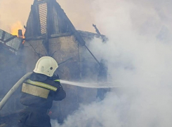 Тела нашли в спальне: подробности гибели троих  мужчин при пожаре в Волгоградской области