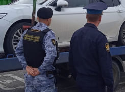 Под Волгоградом приставы арестовали половину  BMW за многомилионный долг