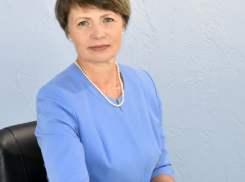 Попавшая в скандал с махинациями депутат  Волгоградской облдумы Распутина принята во фракцию «ЕР»