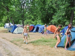 Палаточный лагерь для отдыхающих открылся в природном парке под Волгоградом