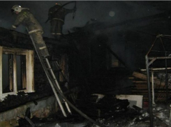 Жильцы сгоревшего до тла в Волгограде дома просят помочь вещами и бытовой техникой