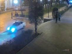 Езда волгоградца на Lada Priora по велосипедным дорожкам на набережной попала на видео