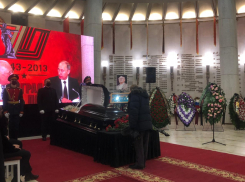 В Триумфальном зале музея-панорамы «Сталинградская битва» проходит прощание с Максимом Загорулько