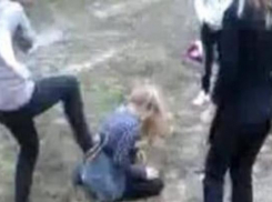 В Волгограде четыре школьницы толпой избили 16-летнюю девушку