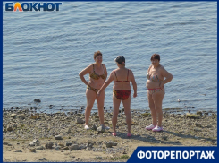 «Дикий пляж» волгоградских пенсионеров в объективе фотографа