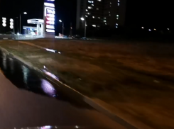 Волгоград третий день заливает вонючими стоками