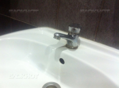 Волгоградцев оставили без воды почти на все выходные 