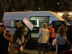 Мужчина оторвал дверь пригородной маршрутки Волгограда