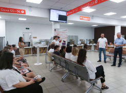 Спикер гордумы Колесников украл сон волгоградских бюджетниц