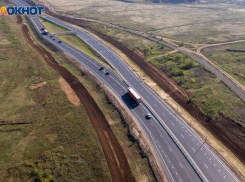 В пробке встал открытый обход поселка Горьковский в Волгограде