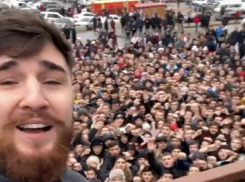 Тамерлан Носаев объяснил, зачем его сын разбросал в Волгограде 200 тысяч рублей