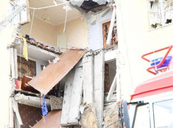 Дом обрушился из-за пожара в Волгоградской области: пострадали 3-летний ребенок и женщина 