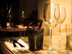 Скрывался 16 лет: за убийство знакомого в кафе в начале 2000-х осудили волгоградца