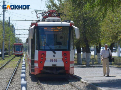 Стали известны подробности ДТП, где трамвай сбил 18-летнего волгоградца