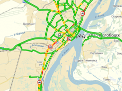 Понедельник в Волгограде начался с многочисленных ДТП и пробок