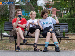 В Волгограде отмену школьных линеек объяснили недоверием чиновников к вакцинации