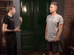 «Был слишком веселый»: солист группы «Порнофильмы» рассказал Дудю, как его пытались арестовать в Волгограде 