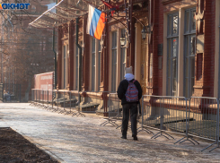 В Волгограде школьников переводят на дистант из-за гололеда