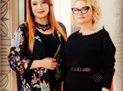 Волгоградка Вера Сотникова показала снимок с «прокурором моды» Эвелиной Хромченко